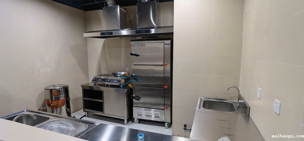 格鲁国际日托幼儿园食堂中央主厨 格鲁国际日托幼儿园食堂中央主厨